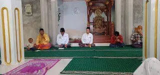 Santri Nurul Huda Banbaru mengikuti penutupan Pondok Ramadhan 1443 H yang diisi dengan tadarus, praktik ibadah, dan doa bersama pengasuh pondok