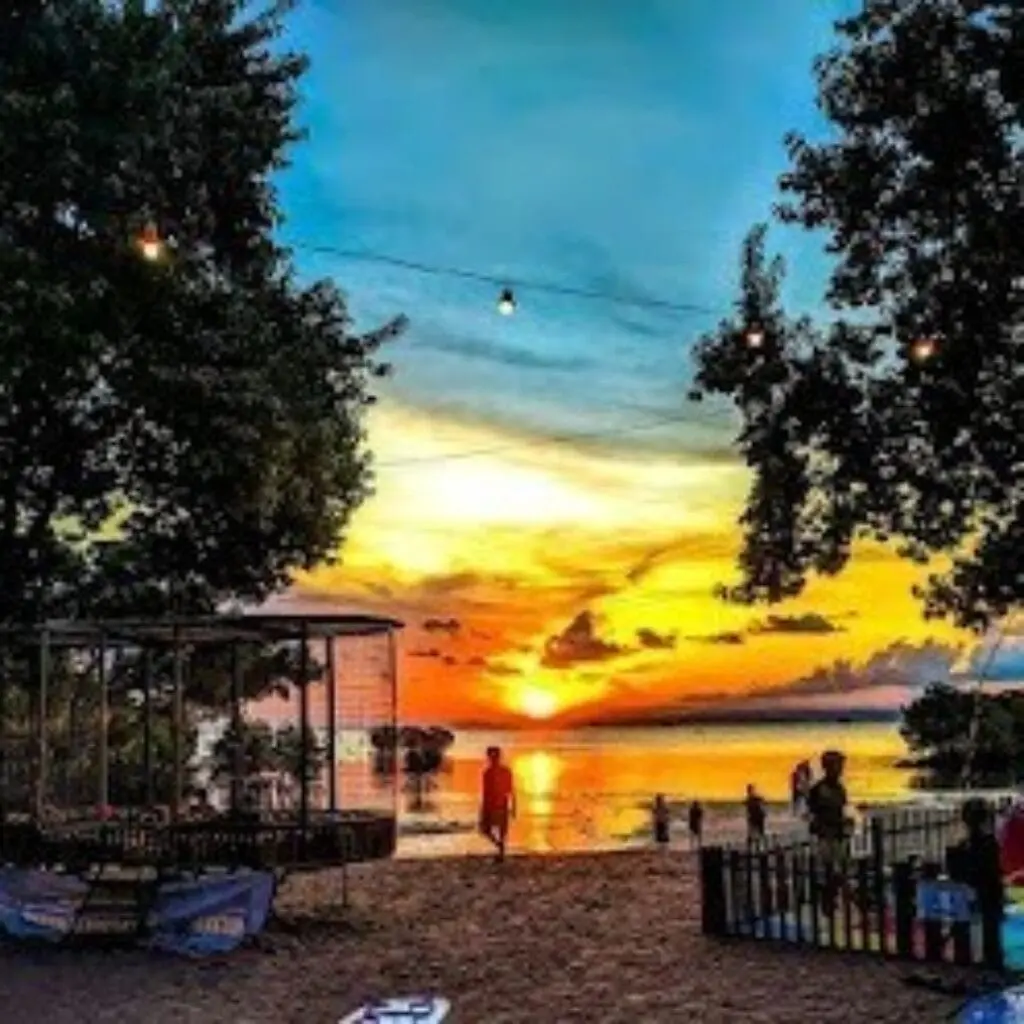 Taman Hiburan Bringsang (THB) Desa Bringsang, Kecamatan Giligenting, Kabupaten Sumenep - Sore Hari (Foto: Abd. Rahman)