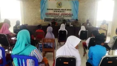 Pemdes Bringsang Santuni Anak Yatim Hasil Pengelolaan Bumdes Serunai Jingga