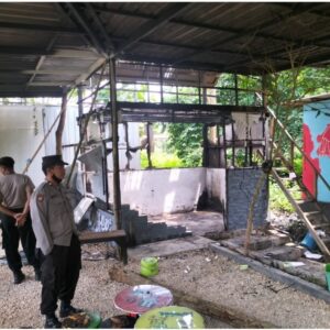 Diduga Korsleting Listrik, Resto di Kecamatan Ganding Terbakar