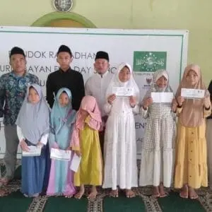 Safari Ramadhan LTMNU dan Baznas Sumenep Ditutup di SMP Islam Nurul Bayan