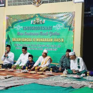 Pengurus Ranting NU Bersama Pemdes Galis Gelar Istighotsah dan Santunan Anak Yatim