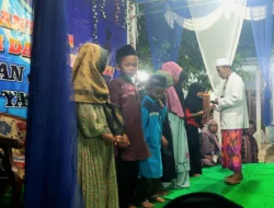 Ngalap Berkah Muharram, Yayasan Ar Rasyid Giligenting Santuni Anak Yatim dan Kaum Dhuafa