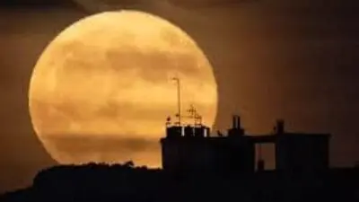 Fenomena Supermoon pada 1 Agustus 2023