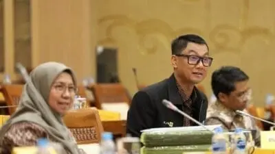 PLN Bakal Ubah Rencana Pengadaan Tenaga Listrik dengan Perbanyak EBT