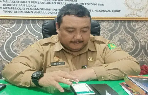 Kepala Dinas Sosial Pemberdayaan Perempuan dan Perlindungan Anak (P3A) Sumenep, Madura, Jawa Timur, Drs. Dzulkarnaen