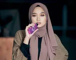 Ilustrasi Dampak Negatif Nge-vape bagi Paru-paru Wanita