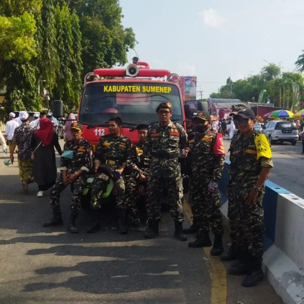 Kasatkorcab Banser bersama Anggota Ikut Berpartisipasi di Acara Jalan Sehat Dalam Rangka Hari Santri Nasional
