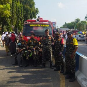 Banser Berperan Aktif Dalam Pengamanan Jalan-Jalan Sehat Peringatan Hari Santri PCNU Sumenep