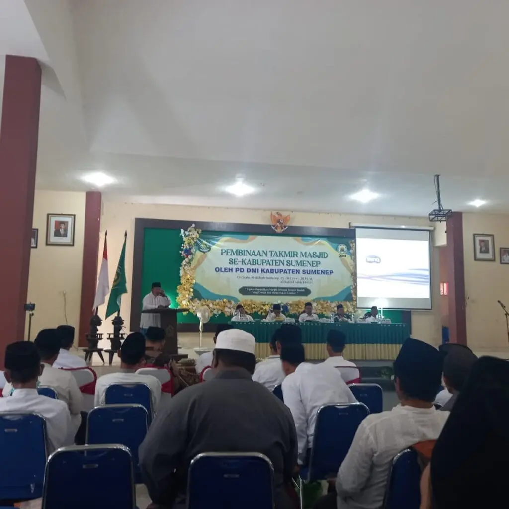H. Muh. Rifa'i saat Memberi Sambutan di Acara DMI Sumenep Gelar Pembinaan Takmir Masjid se-Kabupaten Sumenep