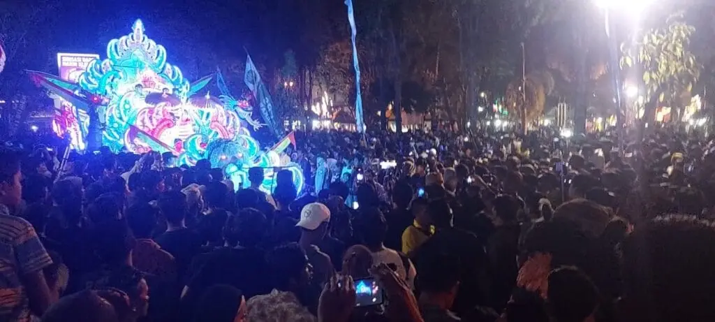 Jutaan Warga Sumenep Memadati Taman di Start Taman Bunga saat Musik Tong-tong Dimulai