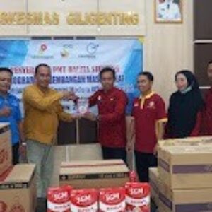 Cegah Stunting, SKKMigas Medco Energi Salurkan Susu bagi Bumil dan Makanan Tambahan Gizi Balita di Giligenting