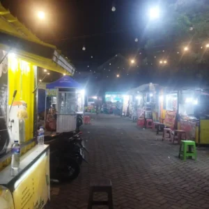 Ngabuburit Sembari Berburu Kuliner Khas Ramadhan di Sumenep