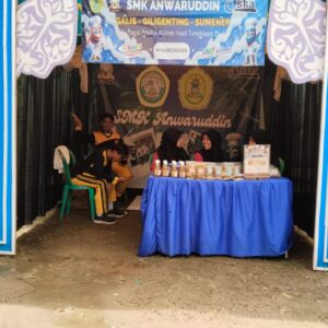 SMK Anwaruddin Giligenting Bawa Produk Asli Giligenting di Pameran Produk Unggulan Sumenep