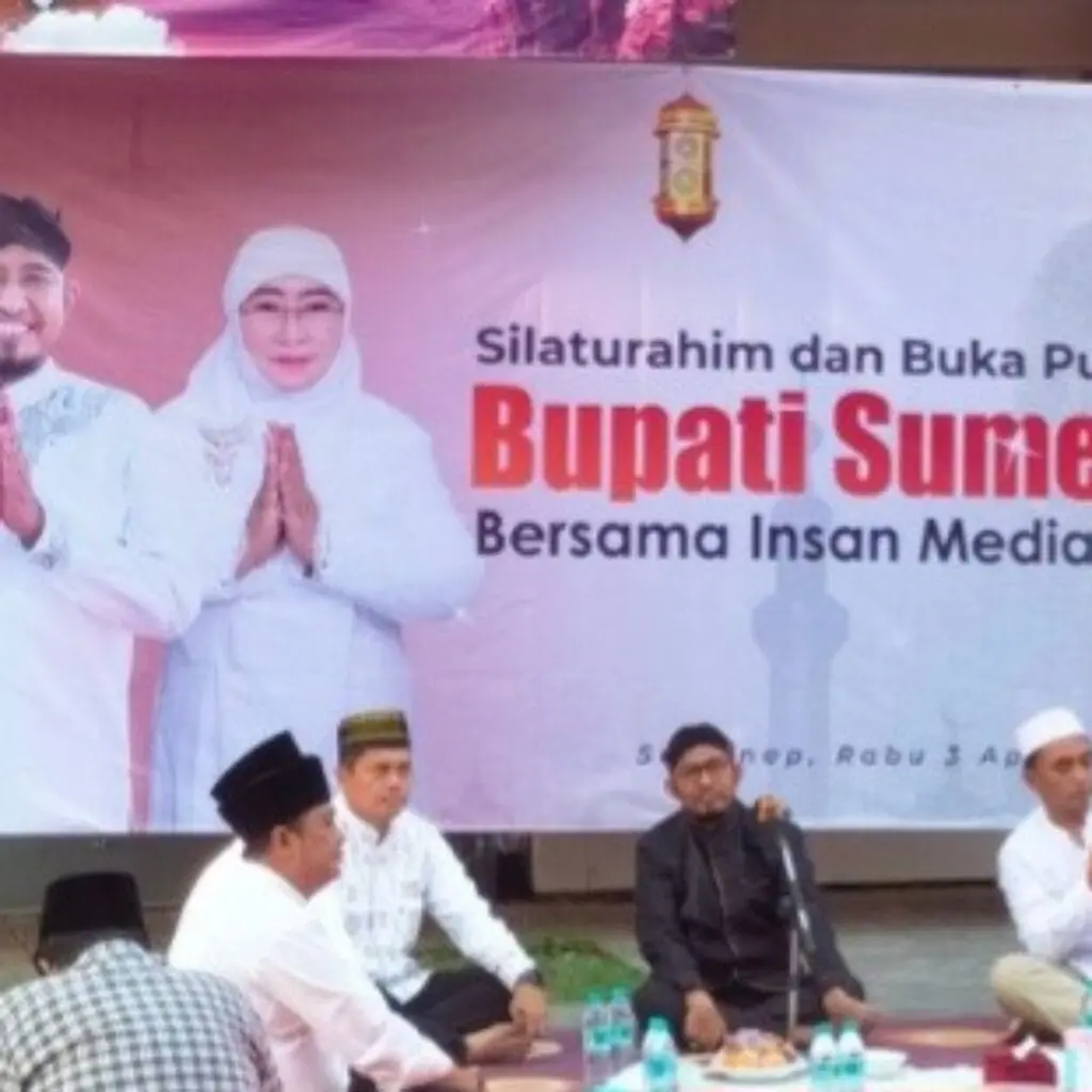 Bupati Sumenep, H. Achmad Fauzi Wongsojudo di Acara Silaturrahmi dan Buka Bersama Bupati Sumenep dengan Insan Media, Rabu (3/4/2024), dihalaman kantor Bupati Sumenep