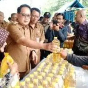 Pemprov Jatim Pastikan Stok Bahan Pokok Aman, Jelang Idul Fitri 1445 H