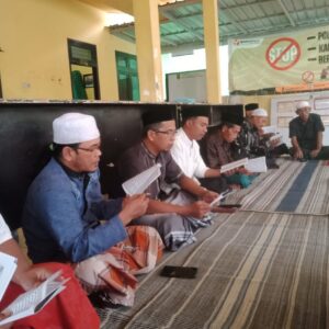 Tingkatkan Ketakwaan, Pemdes Aengbaja Kenek Gelar Khotmil Quran