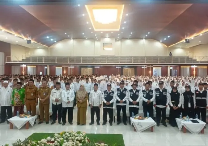 Calon Jemaah Haji Sumenep Ikuti Bimbingan Manasik Haji Massal di Aula Tuan Ghube Uniba Madura Sumenep