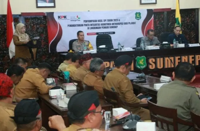 Wakil Bupati Kabupaten Sumenep, Dewi Khalifah saat Berikan Sambutan di Acara Capaian Indeks Survei Penilaian Integritas Kabupaten Sumenep di Kantor Bupati Sumenep
