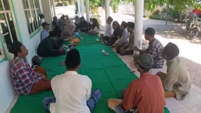 PKBM Saunggaling Sumenep Kunjungi PKBM Cabang Giligenting
