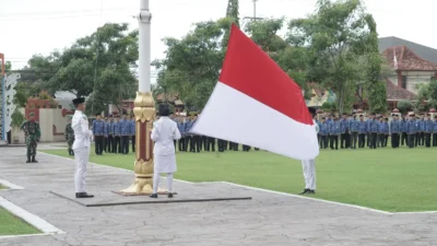 Upacara Peringatan Harkitnas di Sumenep Tetap Khidmat Meski di Guyur Hujan