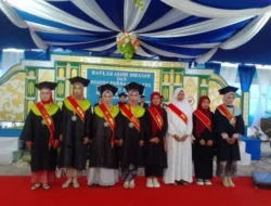 Yayasan An-Nawari Sera Tengah Sumenep Kukuhkan Wisuda Purna Siswa