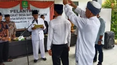 Pemdes Batuputih Laok Sumenep Lantik Perangkat Desa Baru