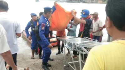 Penemuan Mayat di Muara Mangrove Sumenep: Warga Temukan Pria Tersangkut di Jaring Ikan