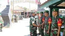 Dandim 0827_Sumenep Letkol Inf Yoyok Wahyudi Tingkatkan Keakraban dengan Personel Koramil Bluto dan Tekankan Netralitas TNI Jelang Pilkada Dandim 0827_Sumenep Letkol Inf Yoyok Wahyudi Tingkatkan Keakraban dengan Personel Koramil Bluto dan Tekankan Netralitas TNI Jelang Pilkada
