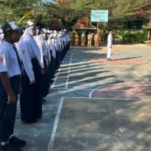 Ketua DPC ISSITA Sumenep Motivasi Siswa SMPN 6 untuk Berprestasi di Bidang Wisata Olahraga