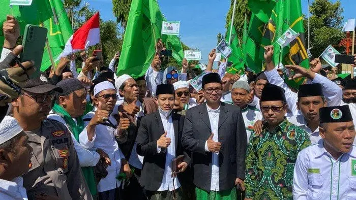 Pasangan KH Muhammad Ali Fikri dan KH Unais Ali Hisyam Resmi Daftar Pilkada Sumenep 2024, Siap Jadi Alternatif untuk Masyarakat