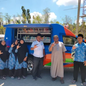 Perpustakaan Keliling Sumenep Tingkatkan Minat Baca Siswa MA Terpadu Al-Hidayah