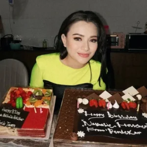 Nathalie Holscher Rayakan Ultah ke-32: Kejutan Manis dan Perjalanan Karier yang Penuh Perubahan