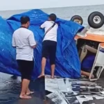 Pesawat Latih Diduga Milik API Jatuh di Laut Muncar Banyuwangi