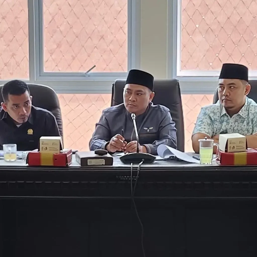 Ketua Komisi III DPRD Sumenep, M. Muhri, menolak pemangkasan anggaran yang dilakukan tanpa musyawarah, menyoroti kebijakan efisiensi pasca Inpres 1/2025