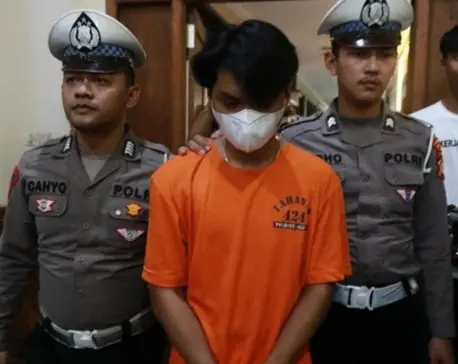 Tersangka, Christiano saat diamankan Kapolresta Sleman