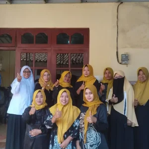 DKP Sumenep Bentuk Poklahsar Lilin Mas Dorong UMKM Olahan Ikan Bandeng di Desa Karang Budi