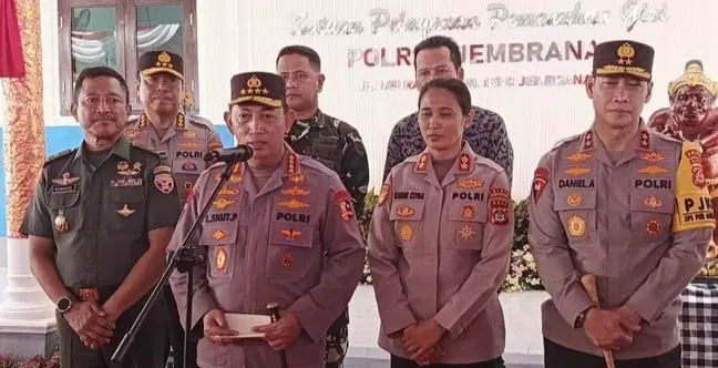 Kapolri Jenderal Listyo Sigit Prabowo mengonfirmasi penangkapan dua terduga pelaku penembakan terhadap dua warga negara Australia yang terjadi di sebuah vila kawasan Banjar Sedahan, Desa Munggu, Kecamatan Mengwi, Kabupaten Badung, Bali