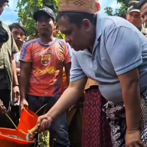 Haji Her Bangun Rumah Layak untuk Warga Tak Mampu di Galis Pamekasan