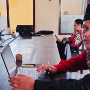 Kauna Bismie dari PKBM Muslimat NU Sumenep Terpilih Jadi Delegasi YSEALI 2025 ke Amerika Serikat