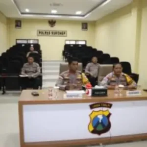 Wakapolres Sumenep Pimpin Anev dan Beri Arahan ke Bhabinkamtibmas Lewat Zoom
