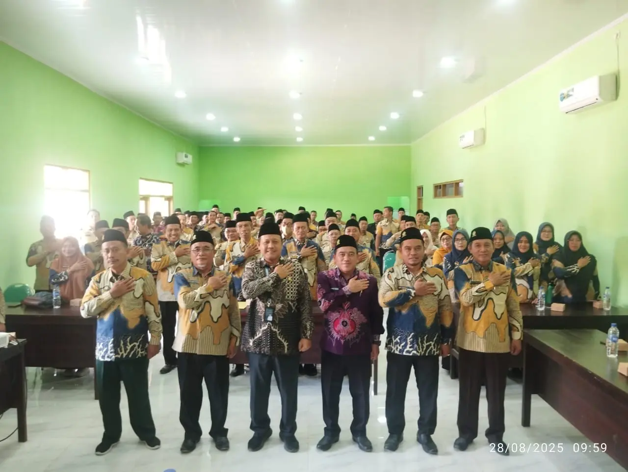 Pembinaan integritas ASN Kemenag Sumenep oleh H. Syaikhul Hadi di Aula Kemenag Kabupaten Sumenep, Kamis 28 Agustus 2025