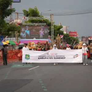 Pesona Budaya Sumenep Memukau di WACI Jember Fashion Carnaval 2025