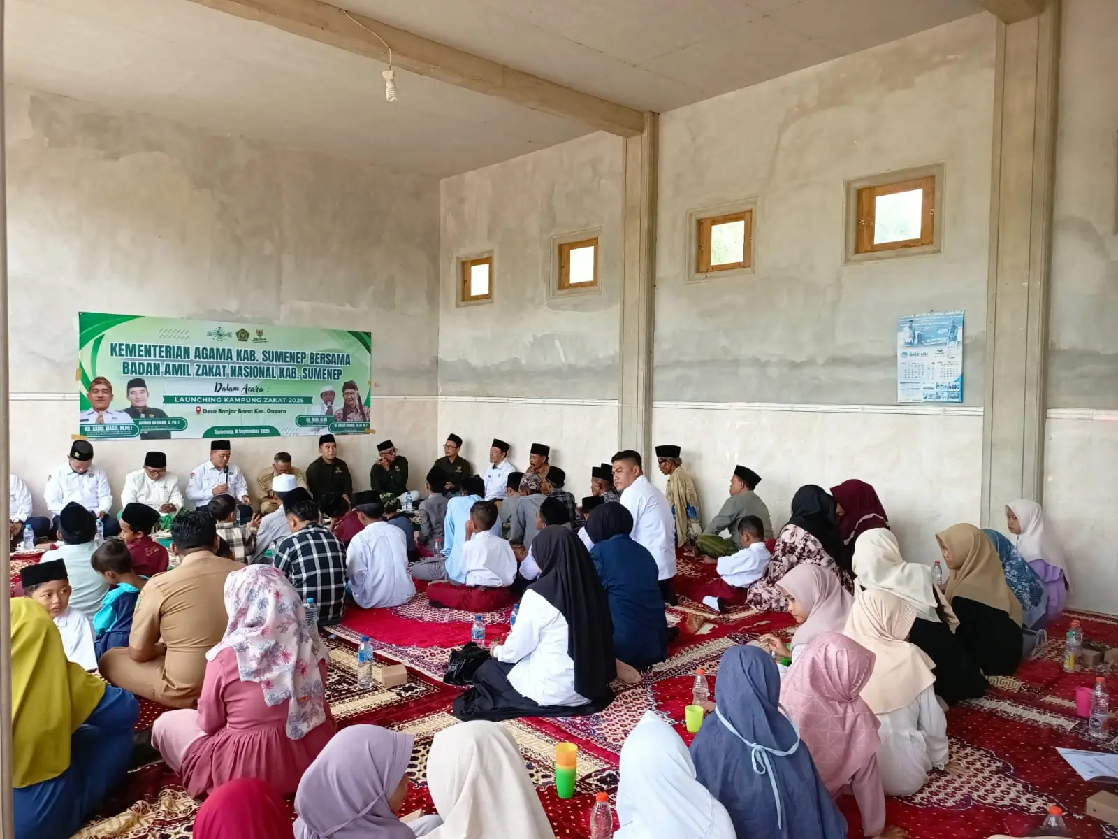 Kemenag Sumenep bersama BAZNAS dan MWCNU Gapura resmikan Program Kampung Zakat 2025 di Desa Banjar Barat, Kecamatan Gapura