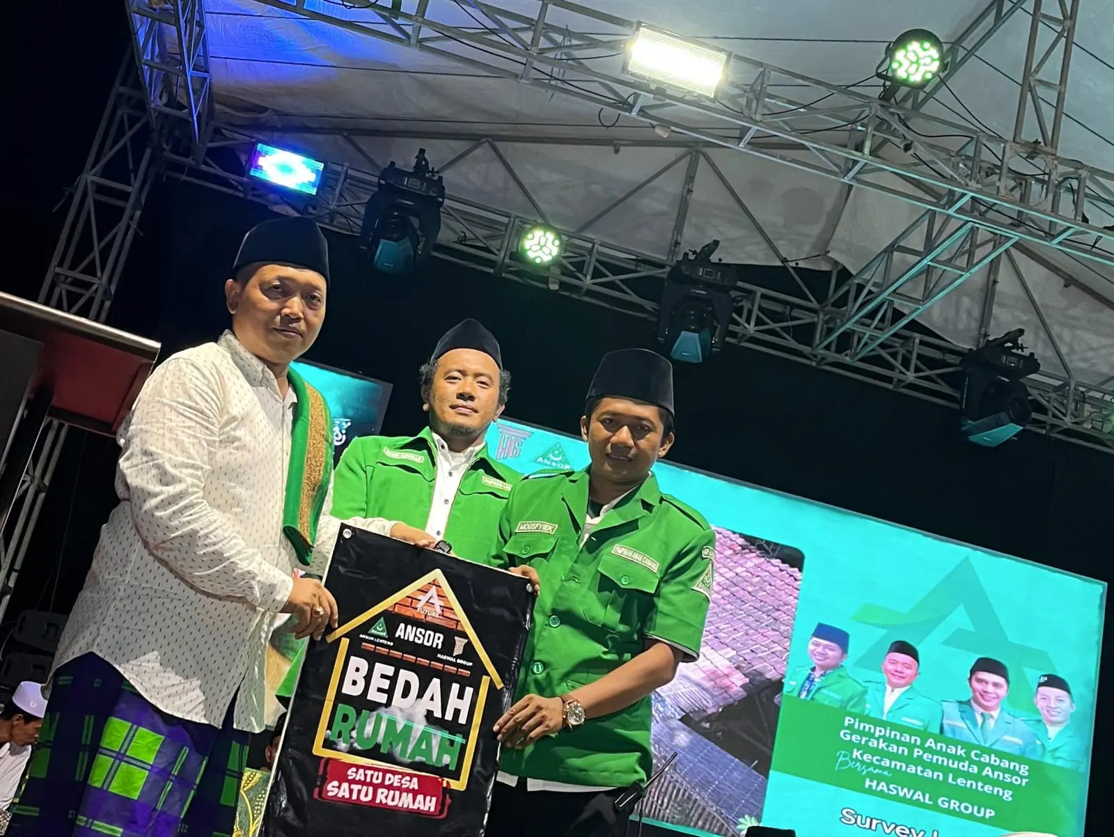 Pelantikan PAC GP Ansor Lenteng Sumenep, KH Qumri Rohman teguhkan khidmat kader NU serta luncurkan program sosial bedah rumah