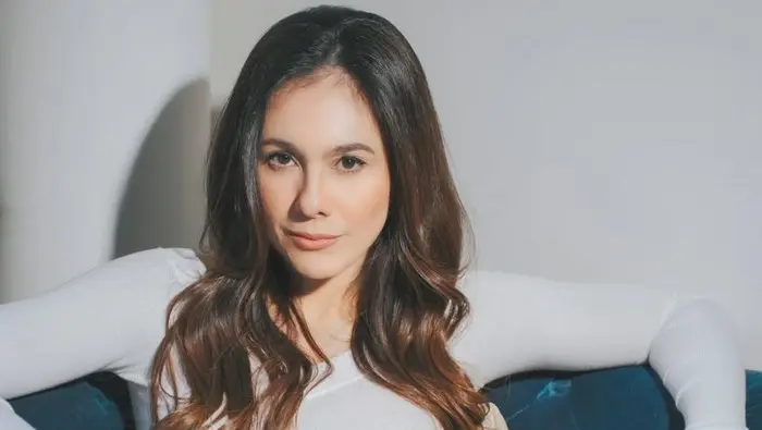 Wulan Guritno aktris Indonesia ungkap rencana menikah lagi dan bekukan sel telur sebagai persiapan masa depan sebelum usia 45 tahun