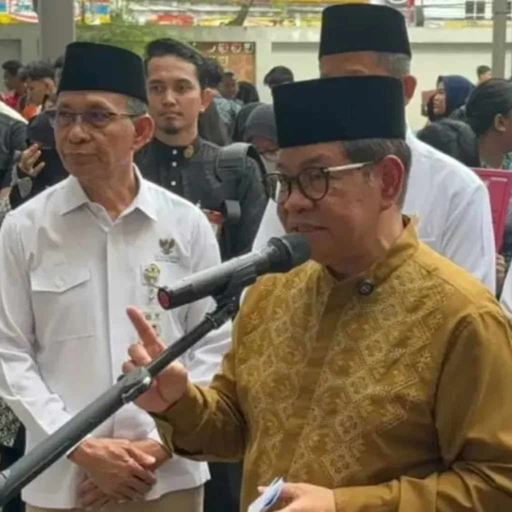 Gubernur DKI Jakarta Pramono Anung berbicara mengenai rencana pemangkasan dana transfer pusat dan upaya Pemprov DKI menjaga pembangunan Jakarta