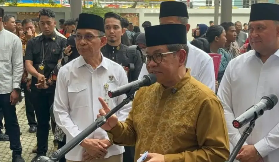 Gubernur DKI Jakarta Pramono Anung berbicara mengenai rencana pemangkasan dana transfer pusat dan upaya Pemprov DKI menjaga pembangunan Jakarta