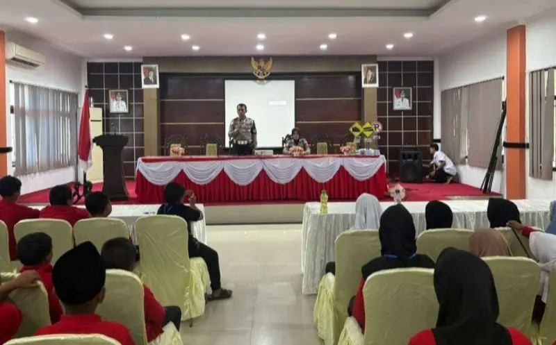 Program Polisi Sahabat Anak Satlantas Polres Sumenep tanamkan disiplin lalu lintas sejak dini di Sekolah Rakyat Terintegrasi 49