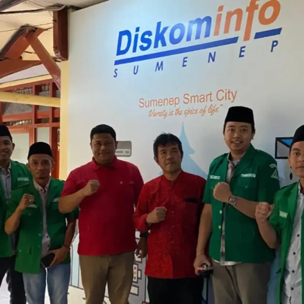 Silaturahmi BAANAR GP Ansor Sumenep dan Diskominfo Sumenep untuk penguatan kolaborasi pencegahan narkoba dan judi online di ruang digital.
